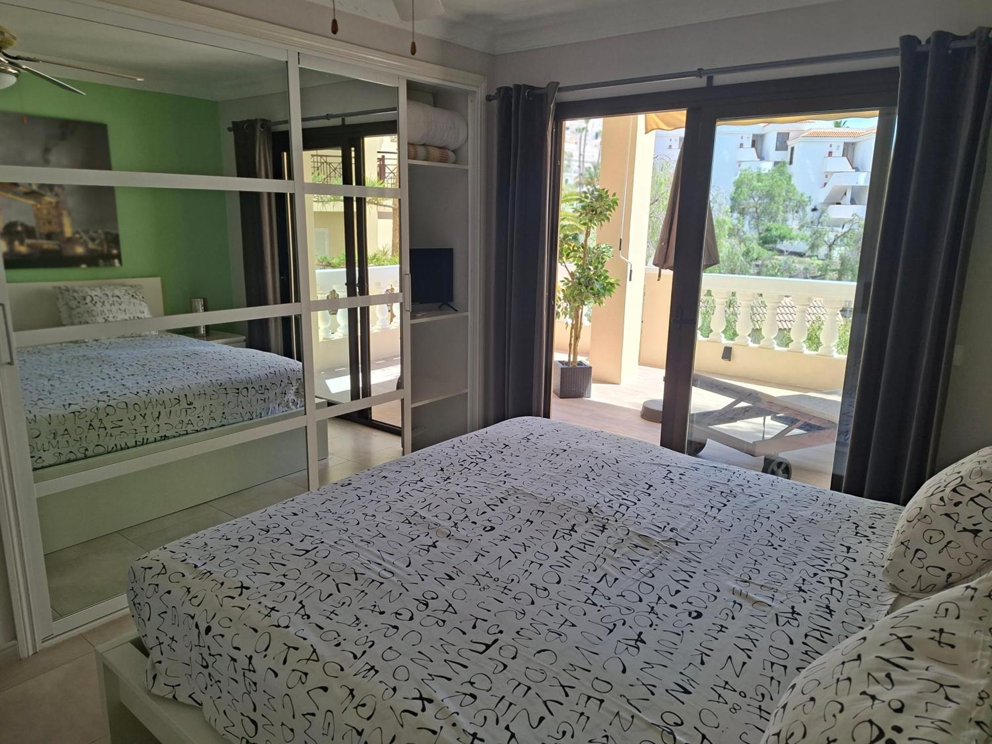 Nice 1 Bedroom Apartment Los Cristianos 로스크리스티아노스 외부 사진